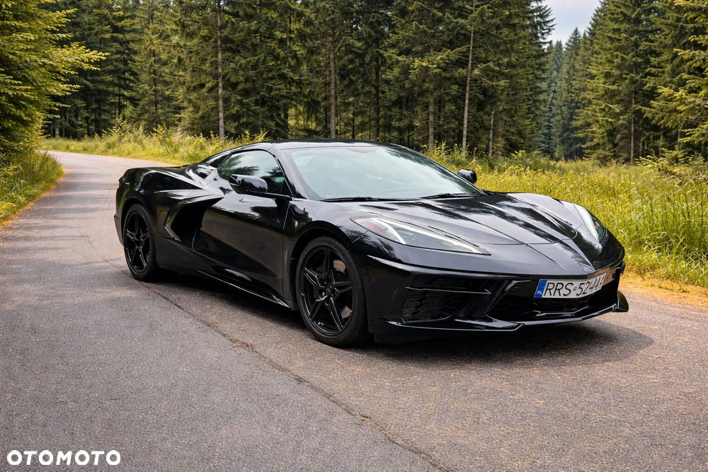 Chevrolet Corvette - 4