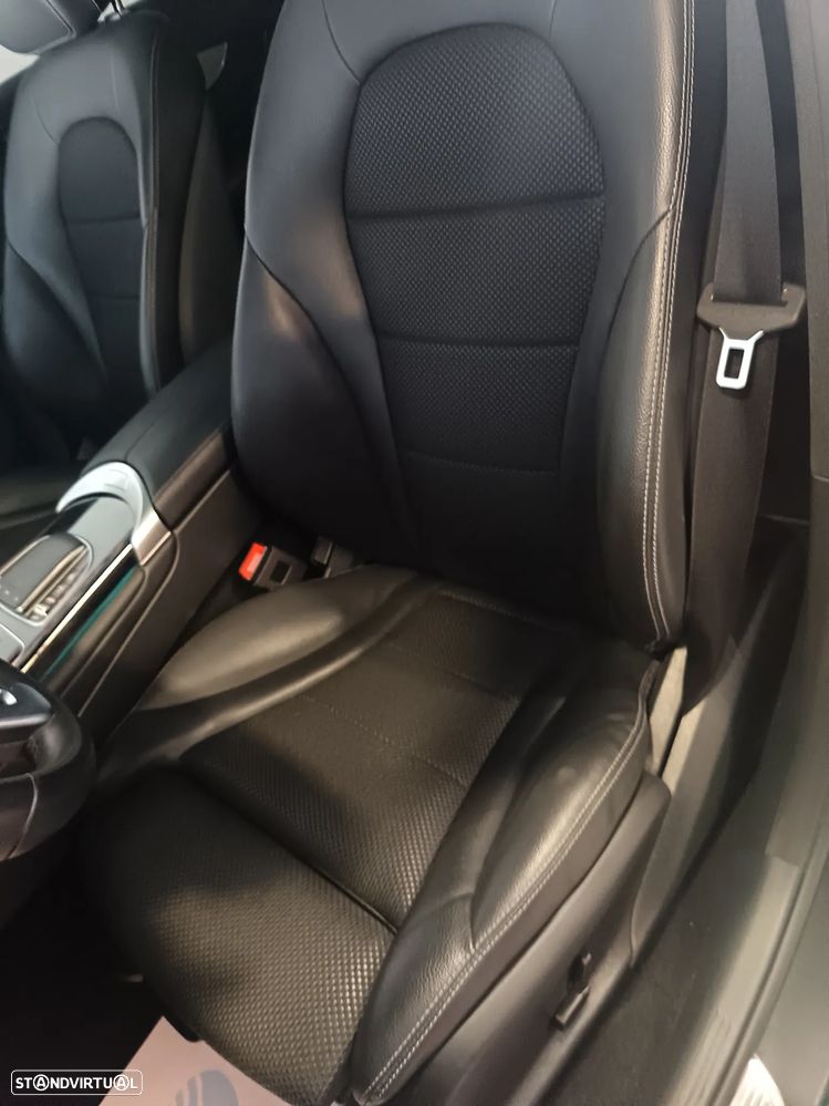 Mercedes-Benz GLC 300 de 4Matic 9G-TRONIC - 22
