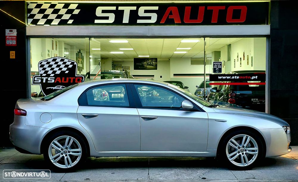 Alfa Romeo 159 1.9 JTDM 16V - 12