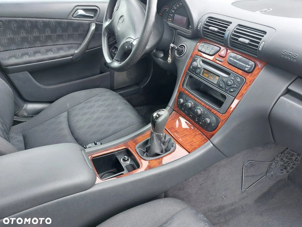 Mercedes-Benz Klasa C 200 Kompressor Avantgarde - 7