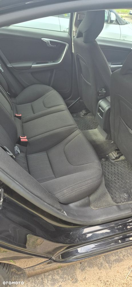 Volvo S60 D2 Kinetic - 11