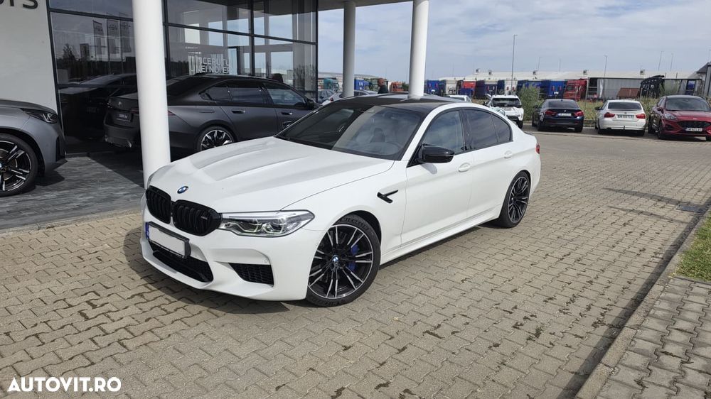 BMW M5 AT - 1