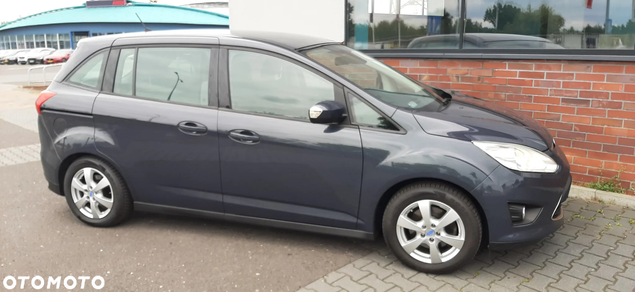 Ford Grand C-MAX - 13