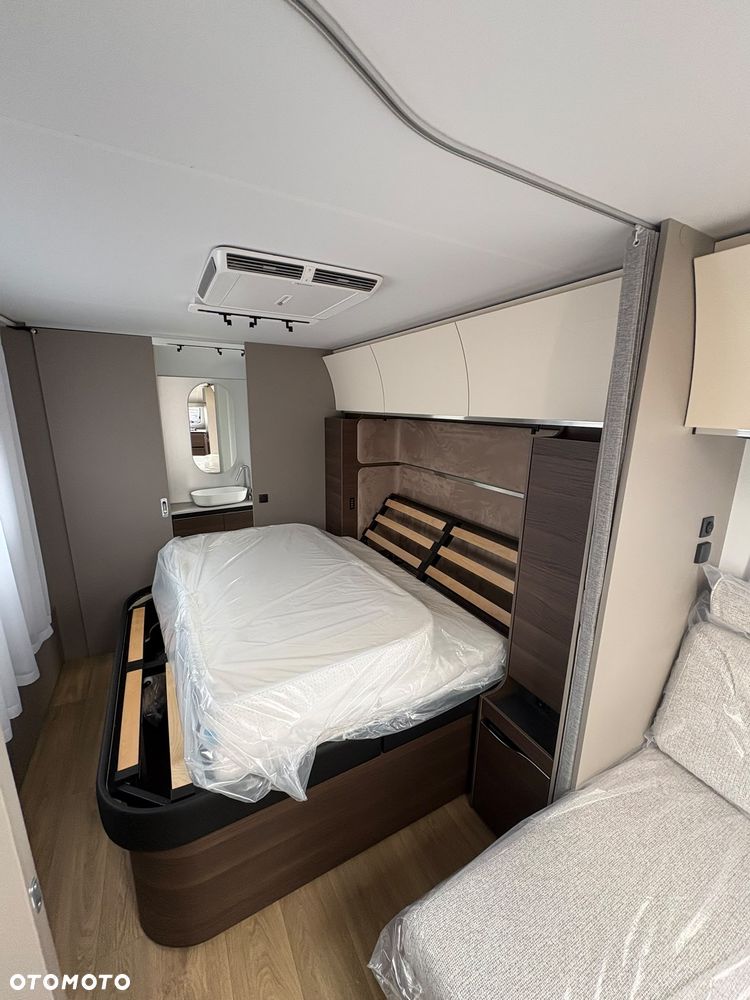 Adria ALPINA 663 HT - 22