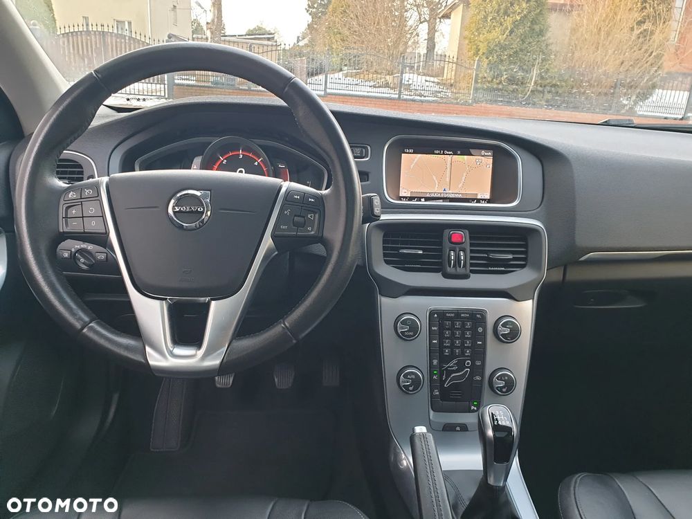Volvo V40 D3 Inscription - 5