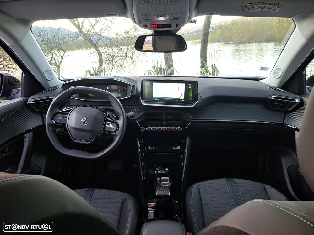 Peugeot 2008 1.5 BlueHDi Allure Pack EAT8 - 3