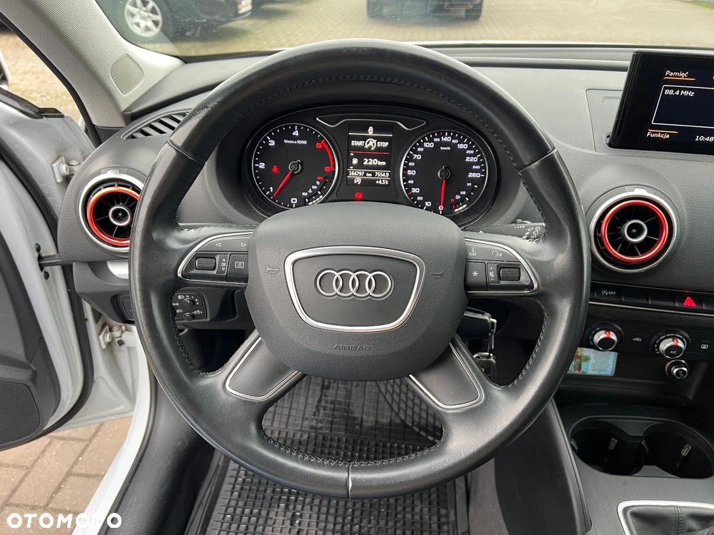 Audi A3 Sportback - 8
