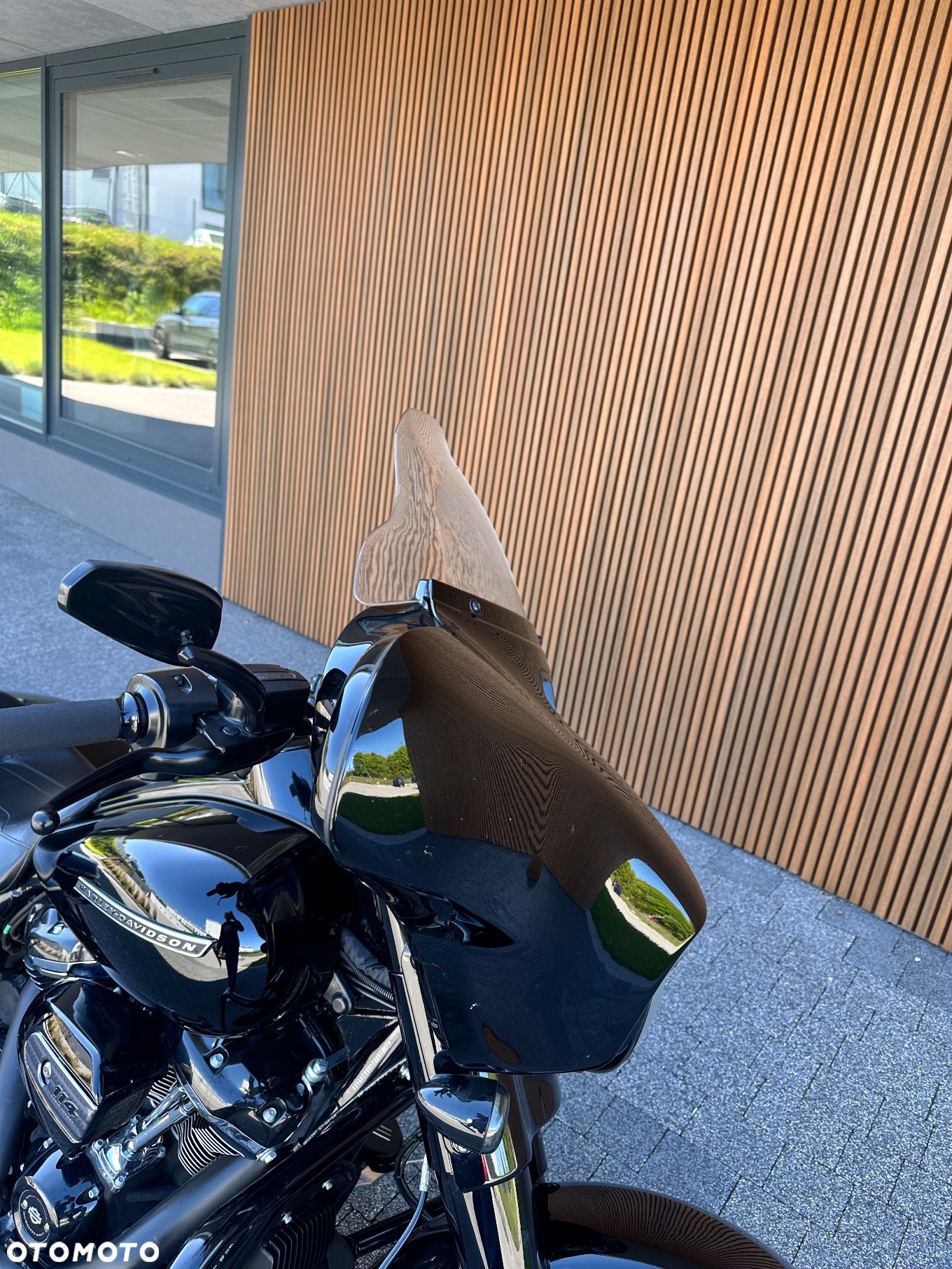 Harley-Davidson Touring Street Glide - 14