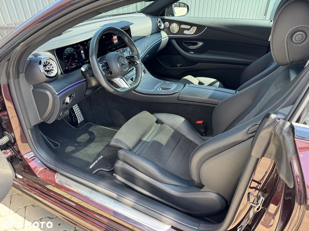 Mercedes-Benz Klasa E 300 d 4Matic 9G-TRONIC AMG Line - 16