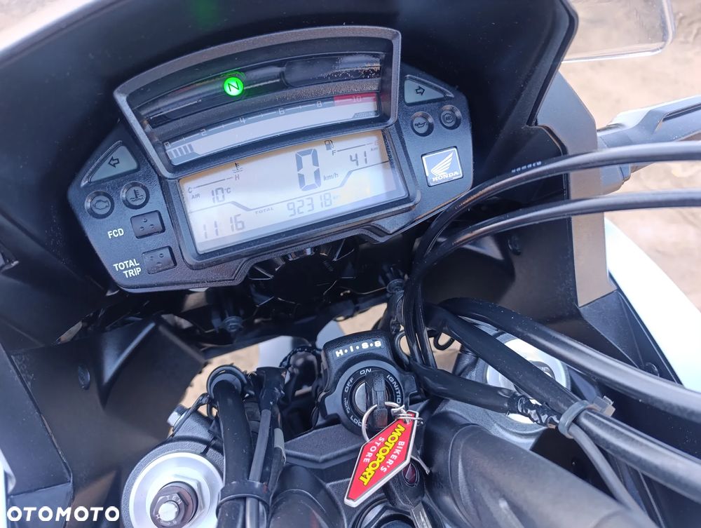 Honda VFR - 34