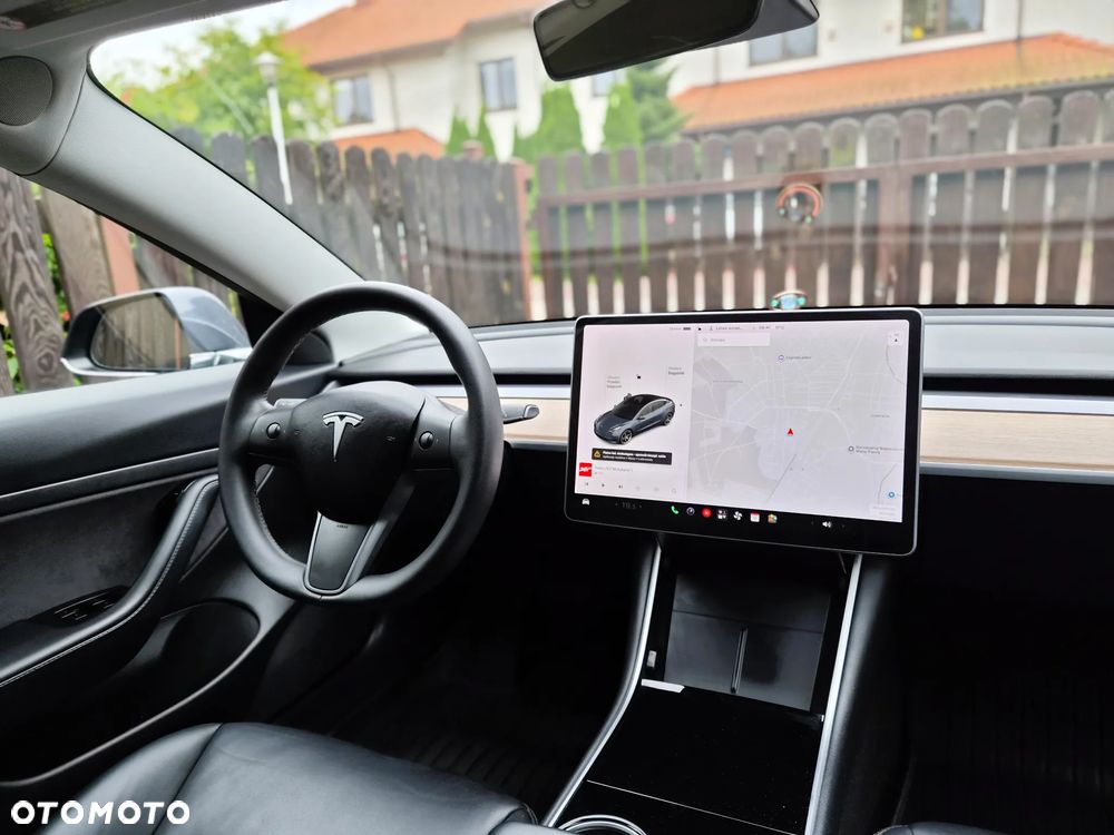 Tesla Model 3 - 15