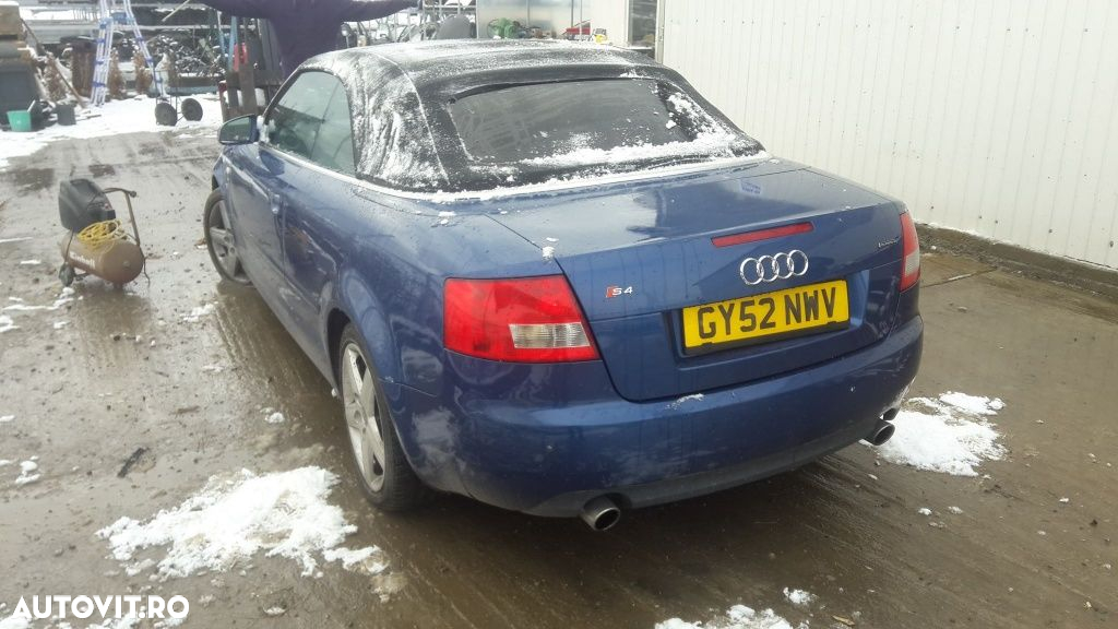 Dezmembrez Audi A4 B6 Cabrio 2.4 Benzina - 2