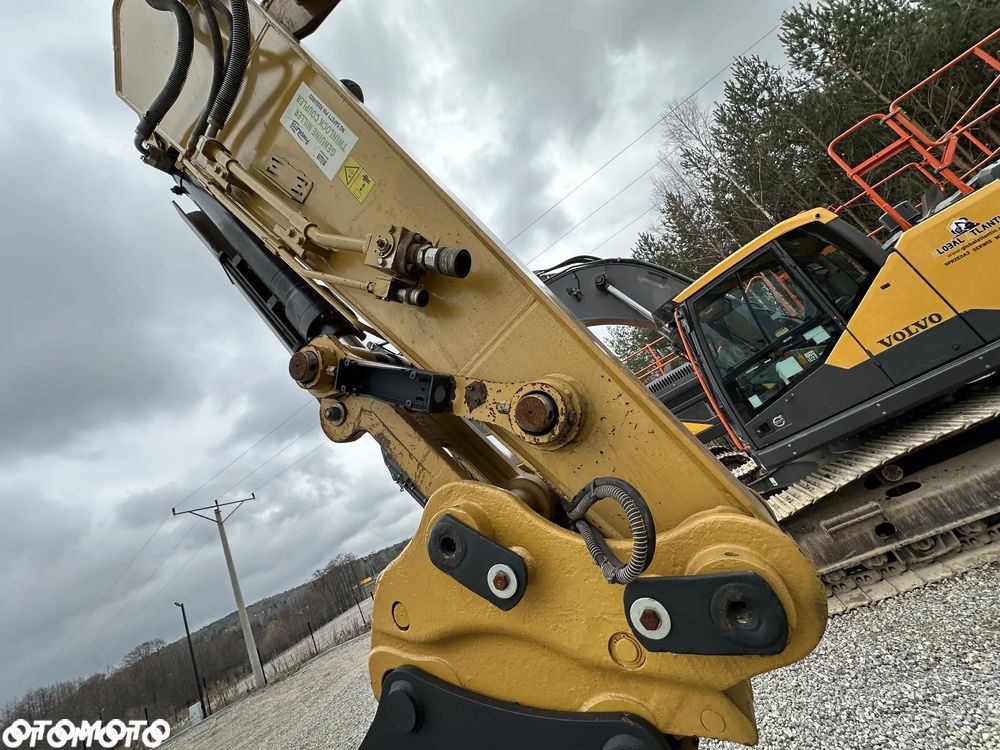 Caterpillar 320 FL tok 2017 kamery 360 stan wzorowy klepka 700mm koparka gąsienicowa 22 tony 122kW - 13
