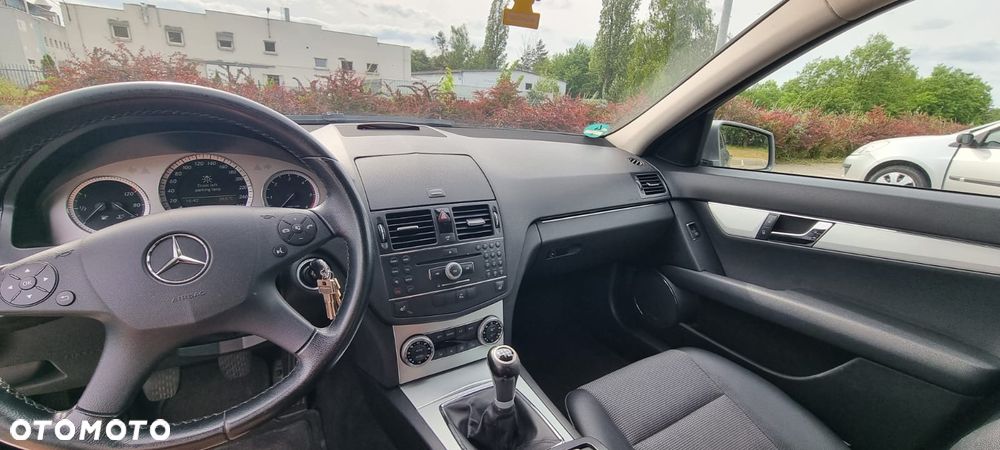 Mercedes-Benz Klasa C 220 CDI Avantgarde - 10