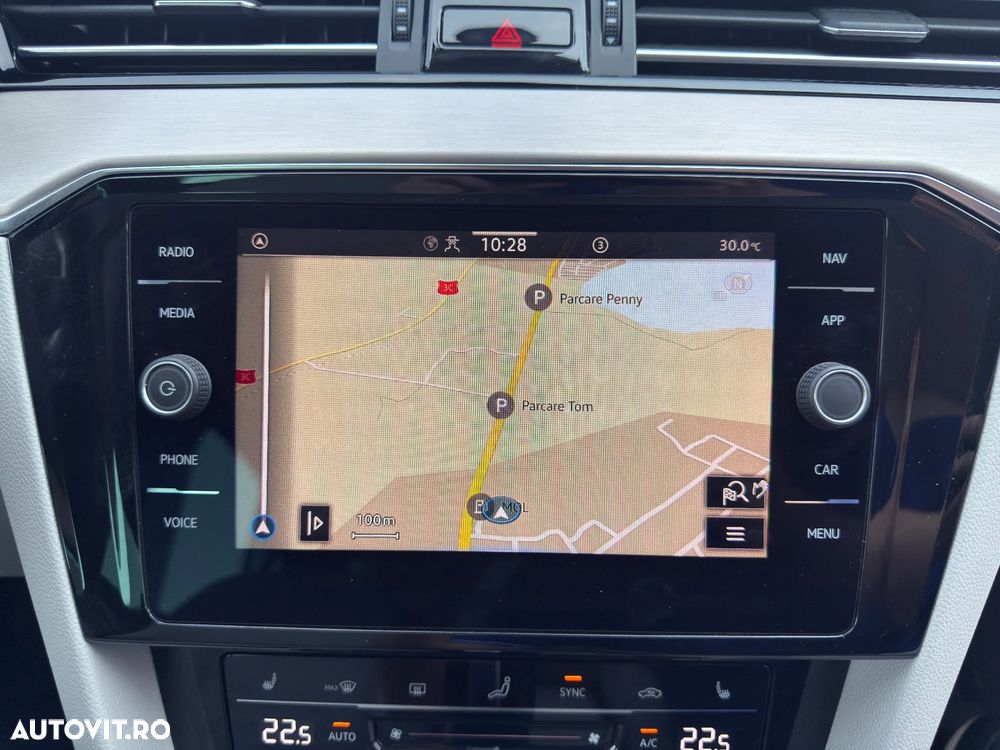 Volkswagen Passat 2.0 TDI DSG Highline - 16