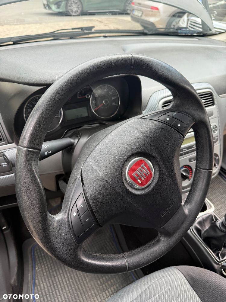 Fiat Punto 1.2 8V - 13