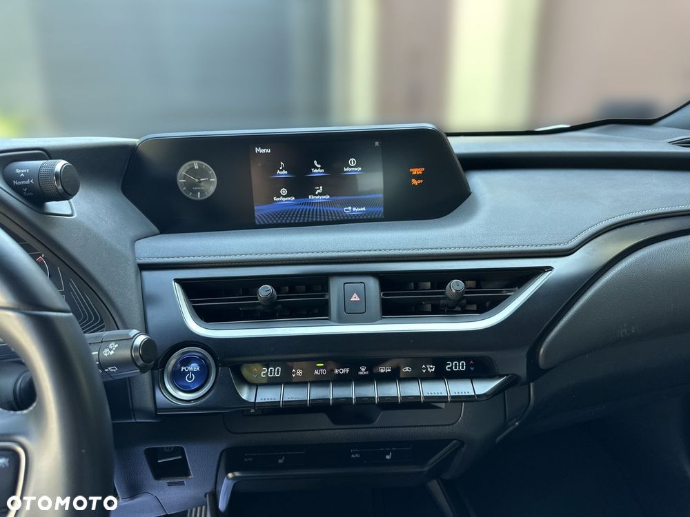 Lexus UX 250h GPF F Impression 2WD - 18