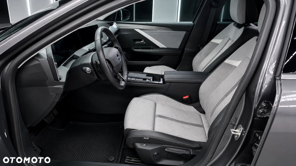 Opel Astra 1.2 T Elegance S&S - 11
