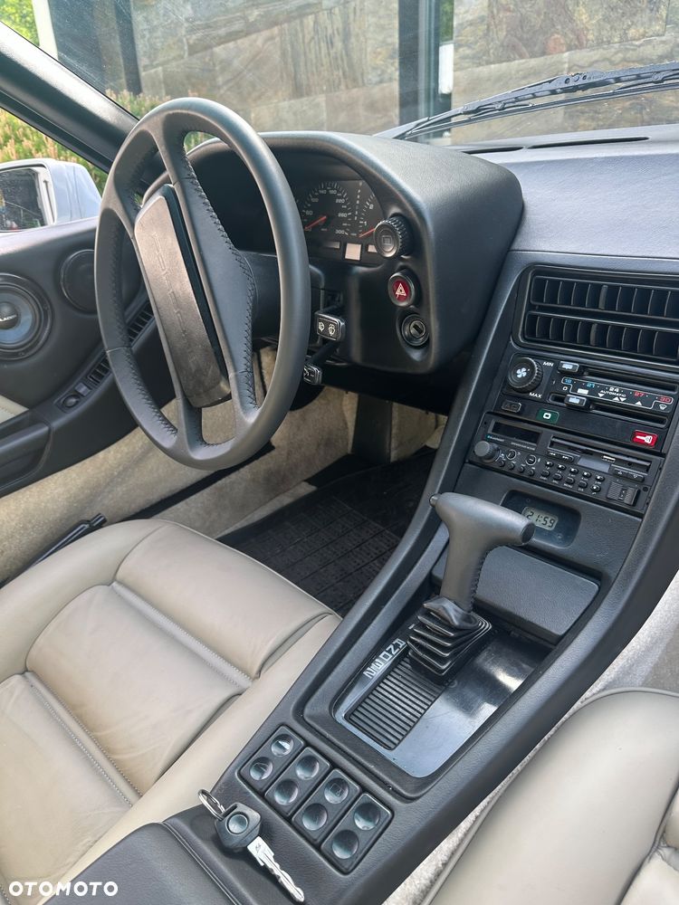 Porsche 928 S4 - 9