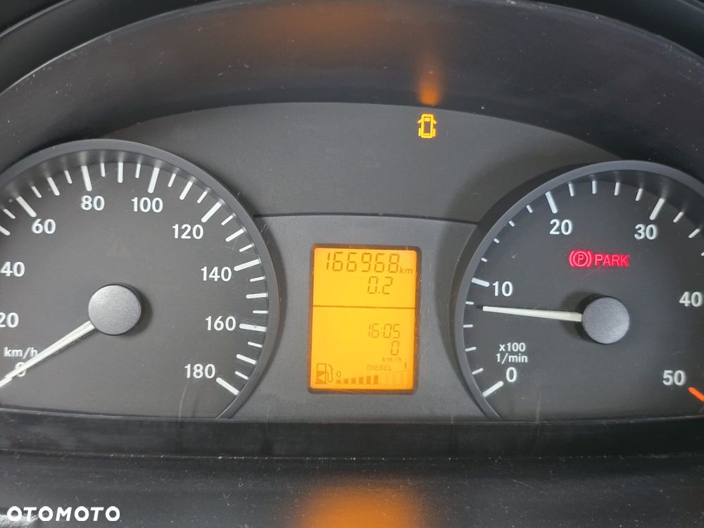Mercedes-Benz Sprinter - 35