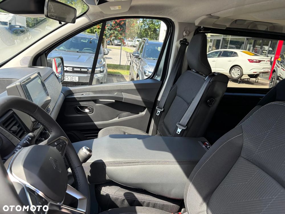 Renault Trafic - 23