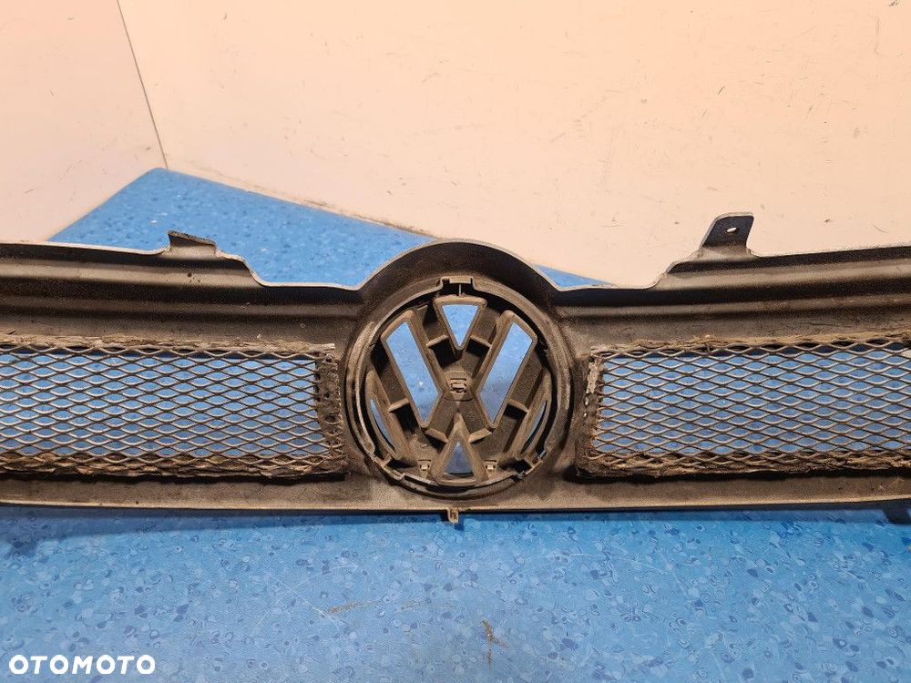 VOLKSWAGEN LUPO 1.0 ATRAPA / GRILL LR5D - 12