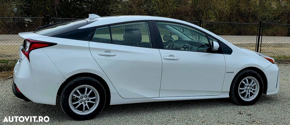 Toyota Prius Hybrid Executive - 16