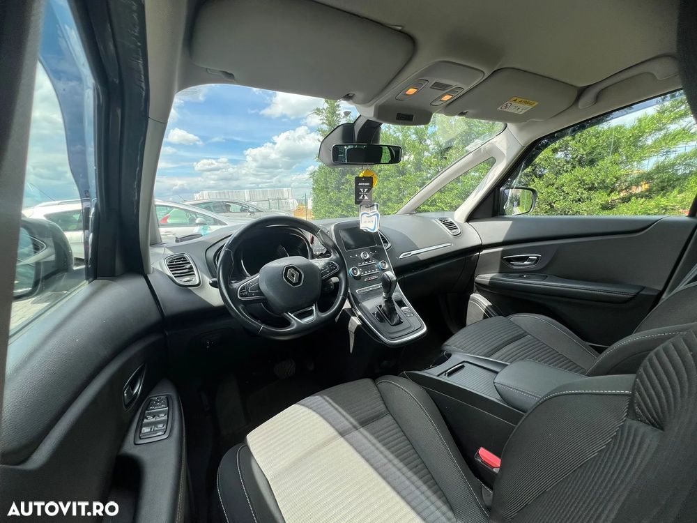 Renault Scenic - 6