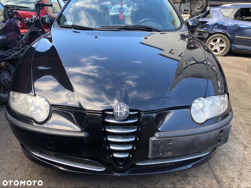 Zderzak przód przedni Alfa 147