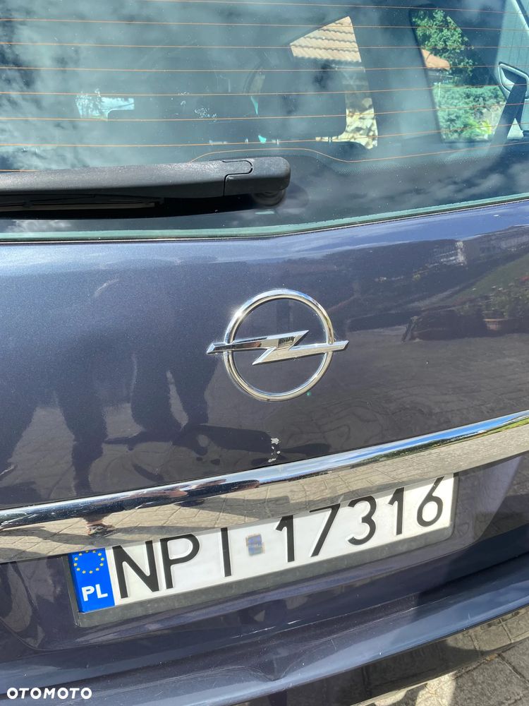 Opel Zafira 2010 photo 4