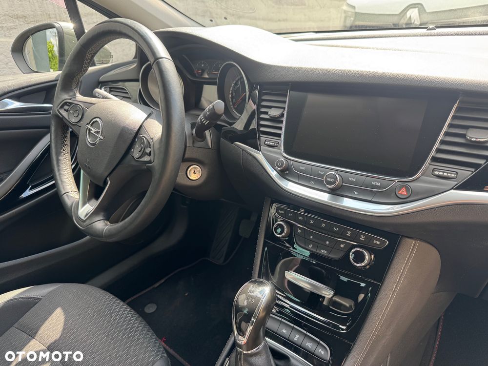 Opel Astra 1.4 Turbo Business - 15