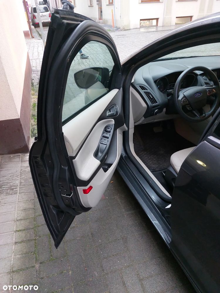 Ford Focus - 6