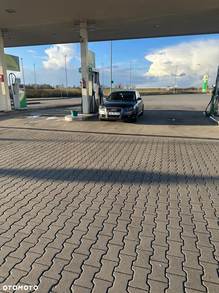 Audi A4 Avant 2.0 TDI Quattro - 8