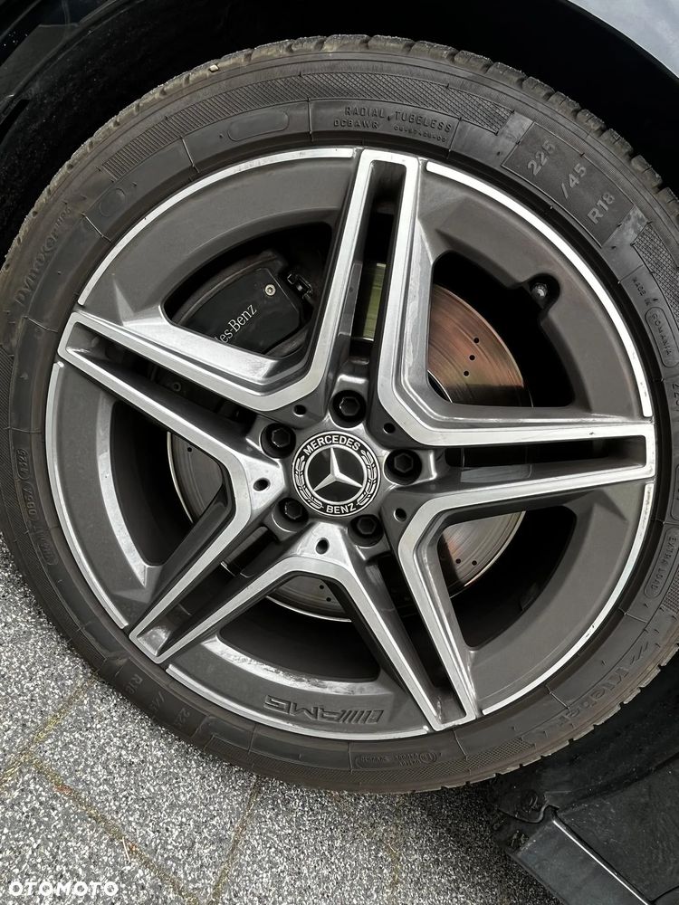 Mercedes-Benz CLA 220 AMG Line 7G-DCT - 3