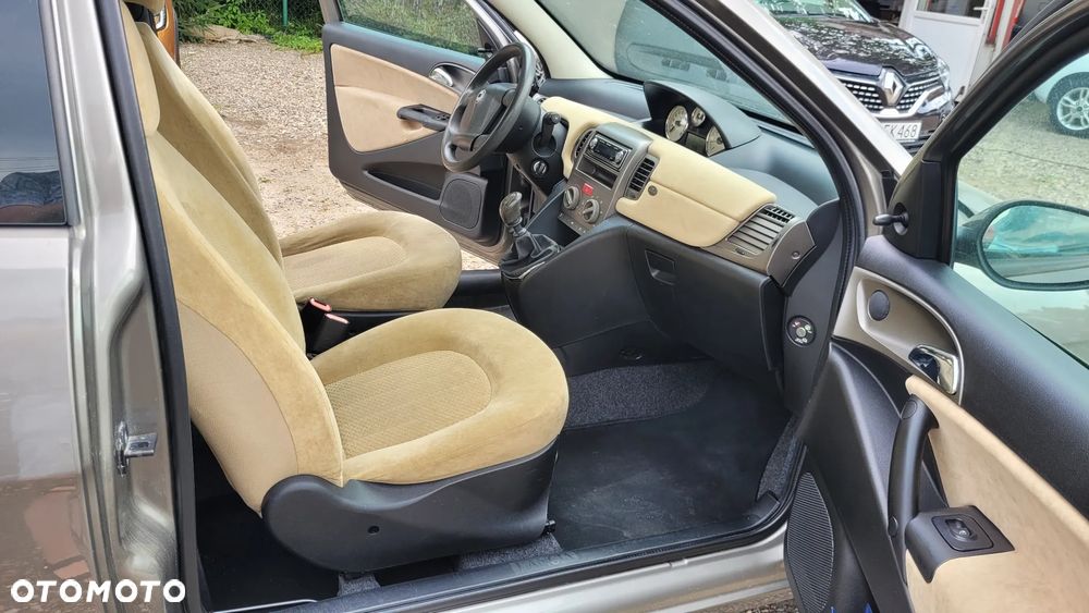 Lancia Ypsilon 1.2 8v Argento - 9