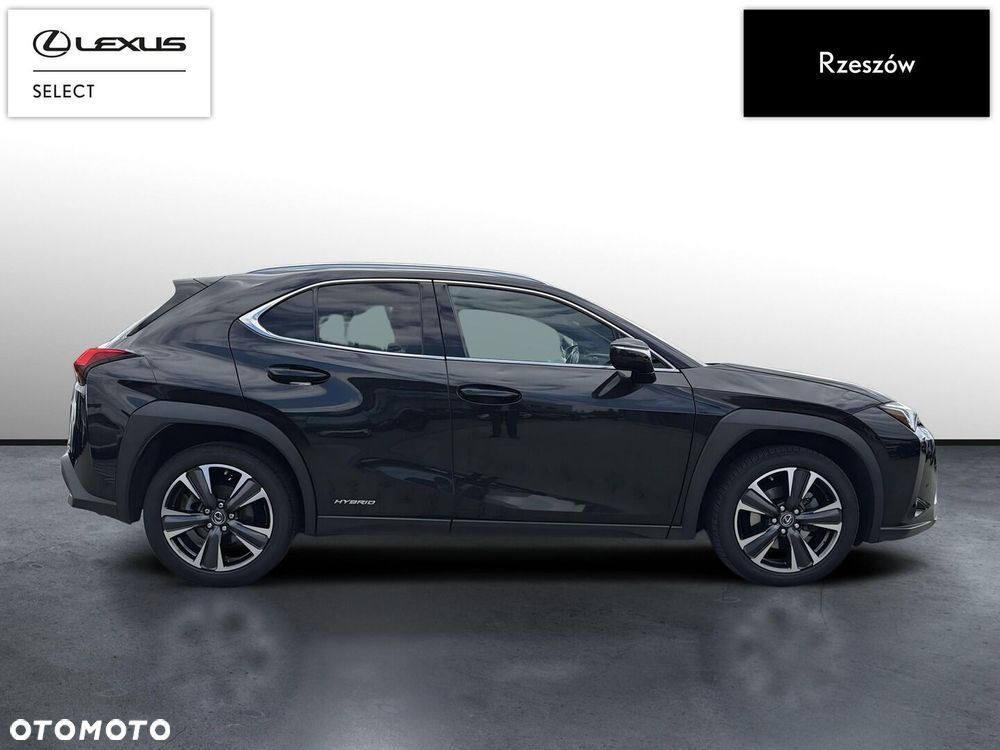Lexus UX - 6
