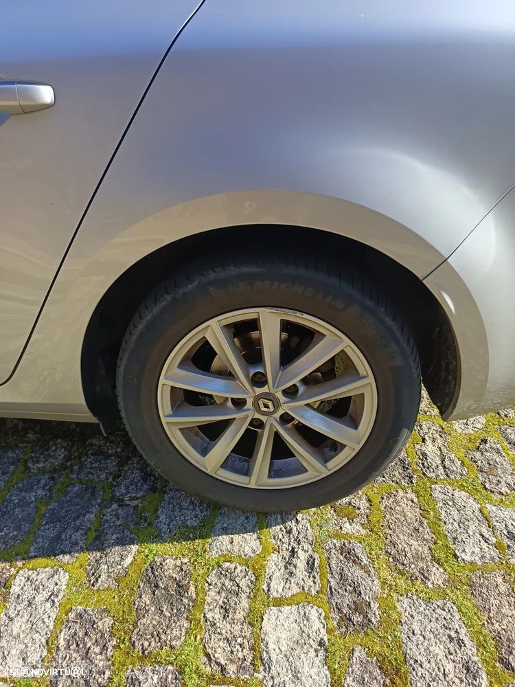 Renault Mégane Sport Tourer 1.5 dCi Zen - 4