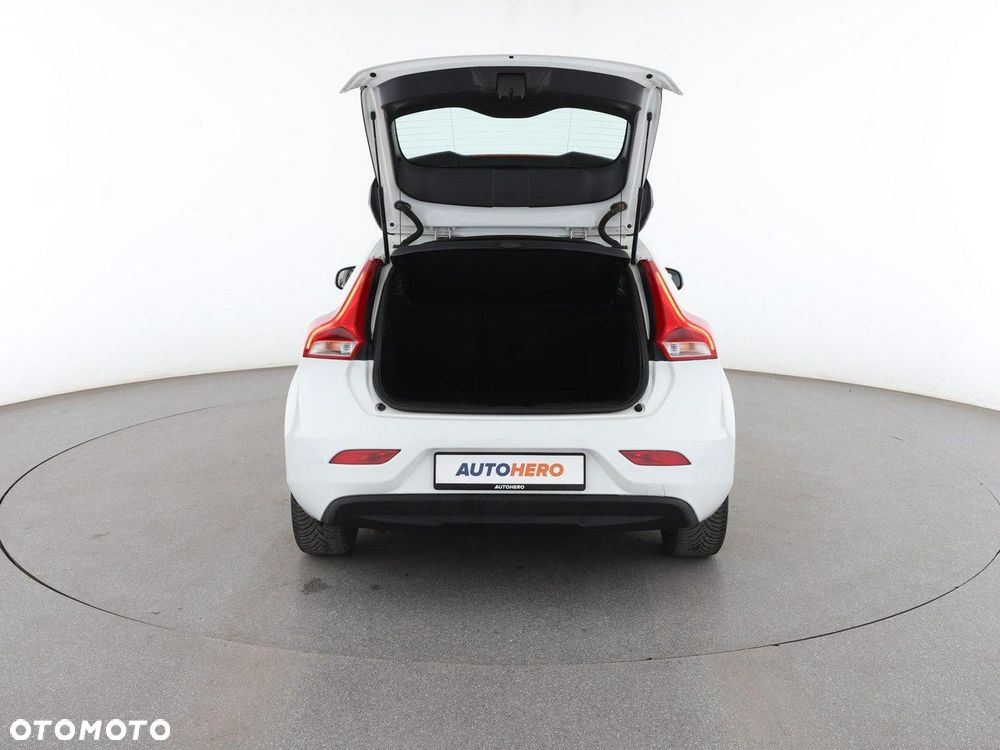 Volvo V40 T2 Geartronic - 20