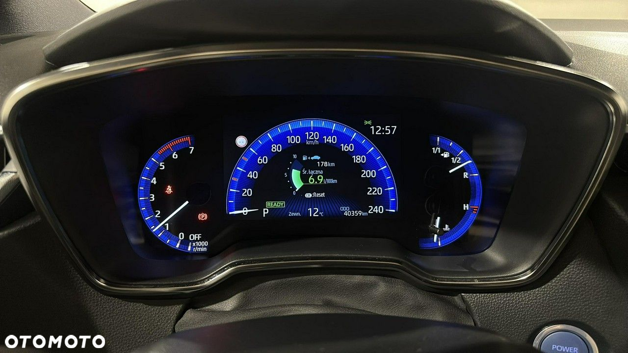 Toyota Corolla - 16