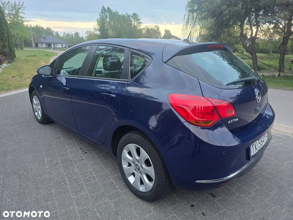 Opel Astra 1.7 CDTI Cosmo - 3