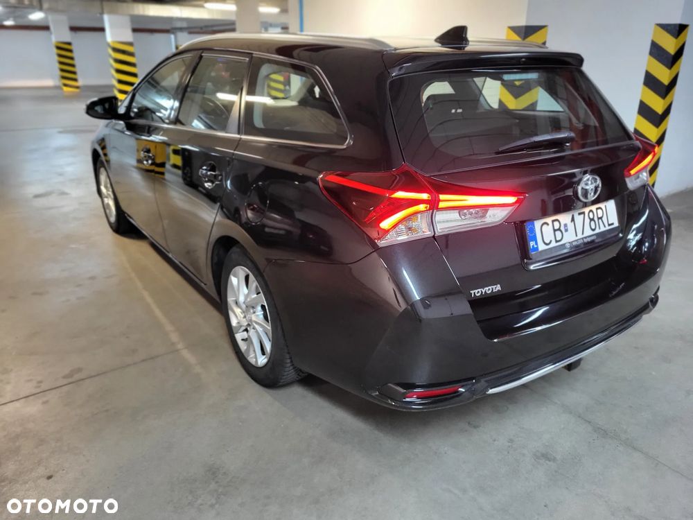 Toyota Auris 1.2 Turbo Edition-S - 2