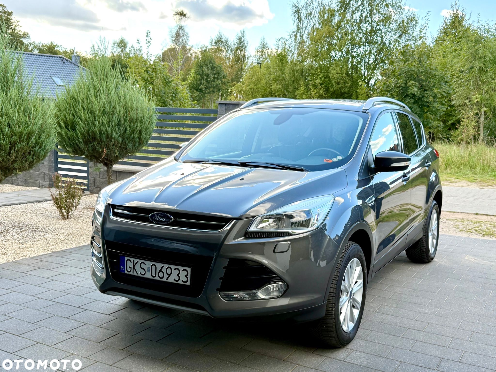 Ford Kuga 1.5 EcoBoost 2x4 Titanium - 1