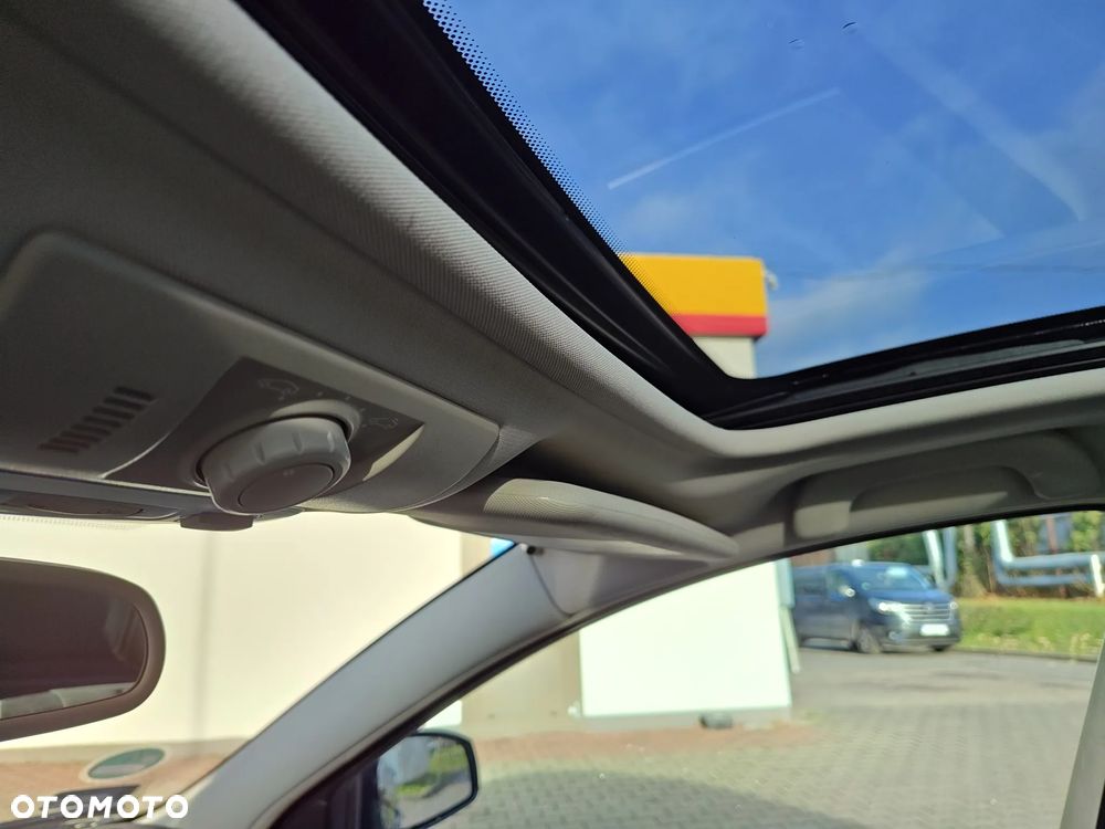 Renault Laguna 2.0 dCi Bose Edition - 15