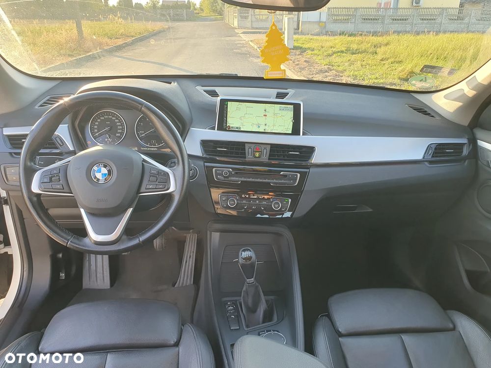 BMW X1 sDrive16d - 9