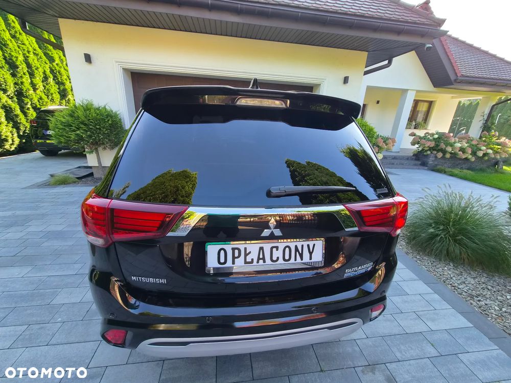 Mitsubishi Outlander - 18