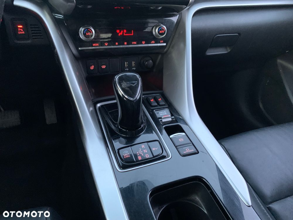 Mitsubishi Eclipse Cross - 29
