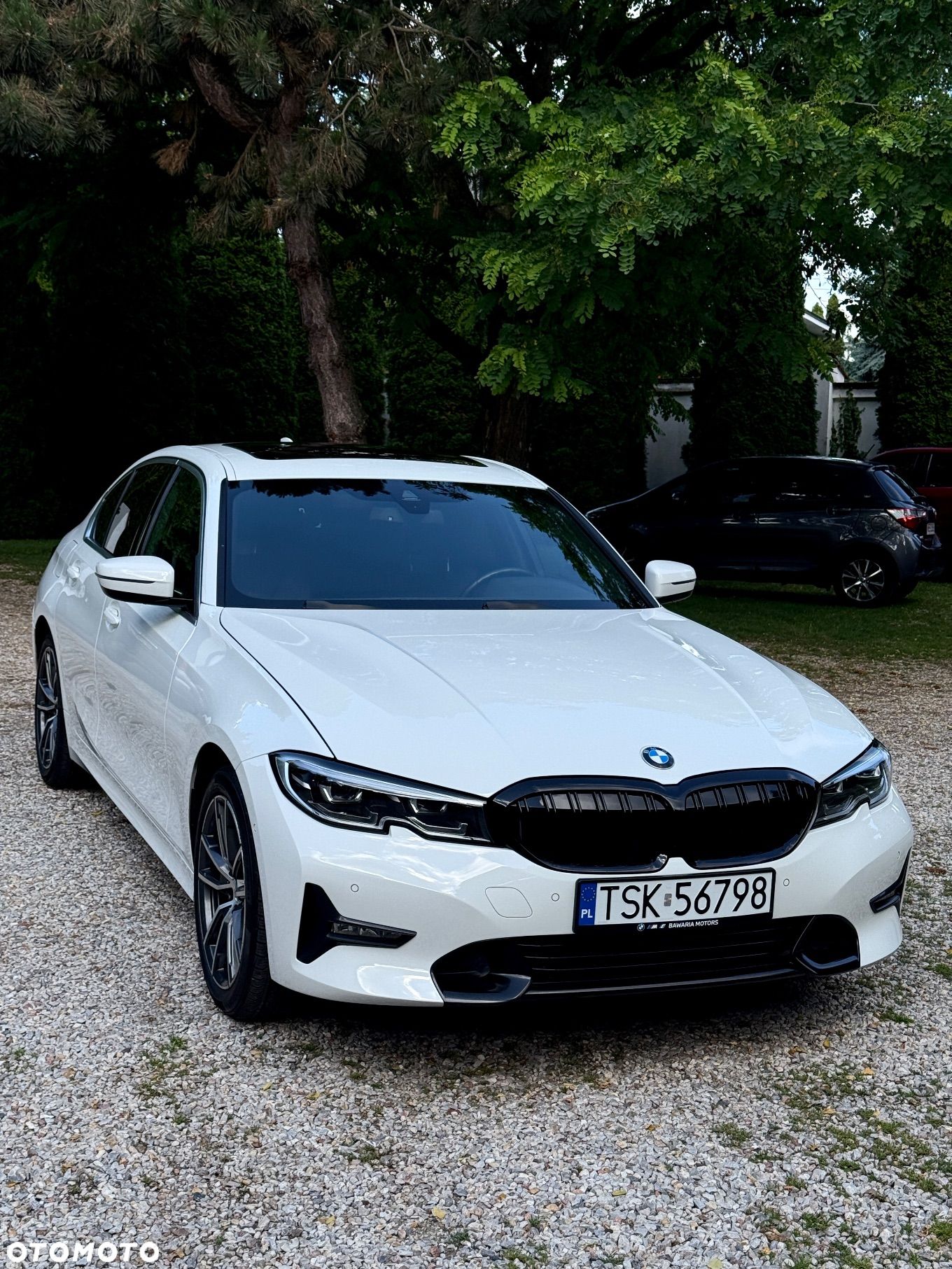 BMW Seria 3 330i xDrive - 1