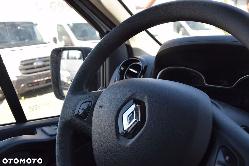 Renault TRAFIC ​*L1H1​*FULL LED​*2.0 BLUE DCI 120KM​*TEMPOMAT​*KLIMA​*4 - 12