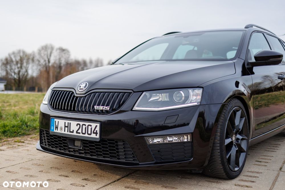 Skoda Octavia 2.0 TDI DSG RS - 35
