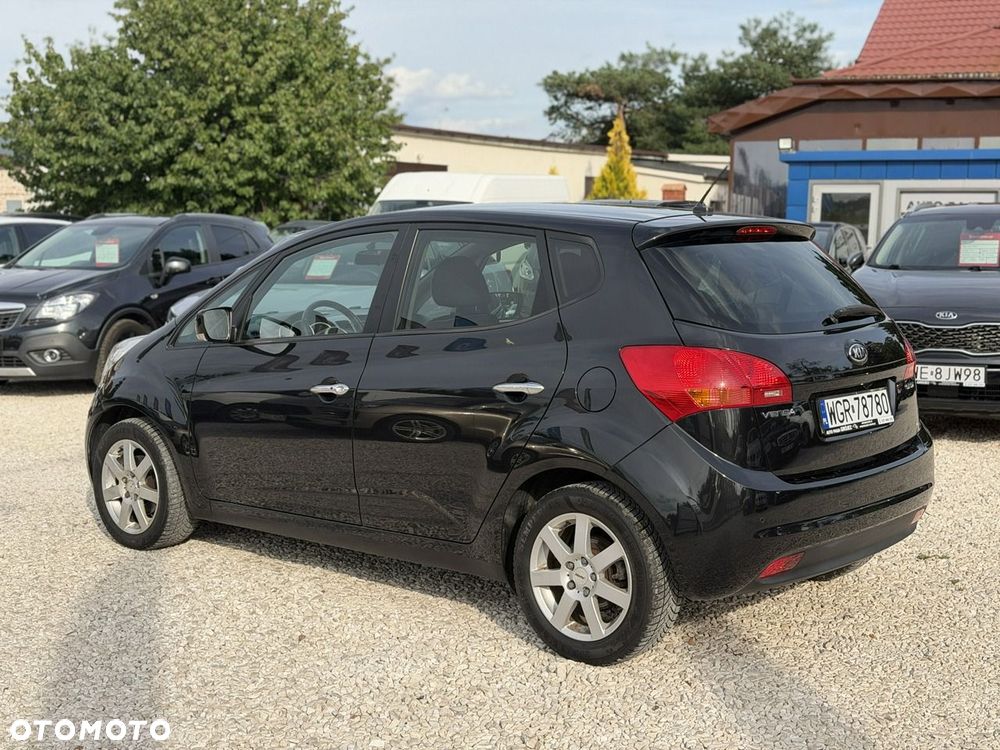 Kia Venga 1.6 CRDi 128 Business Line - 12